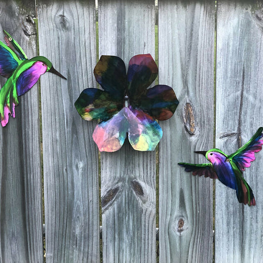 Explosive Set Of Hummingbirds And Three-dimensional Metal Floral Art