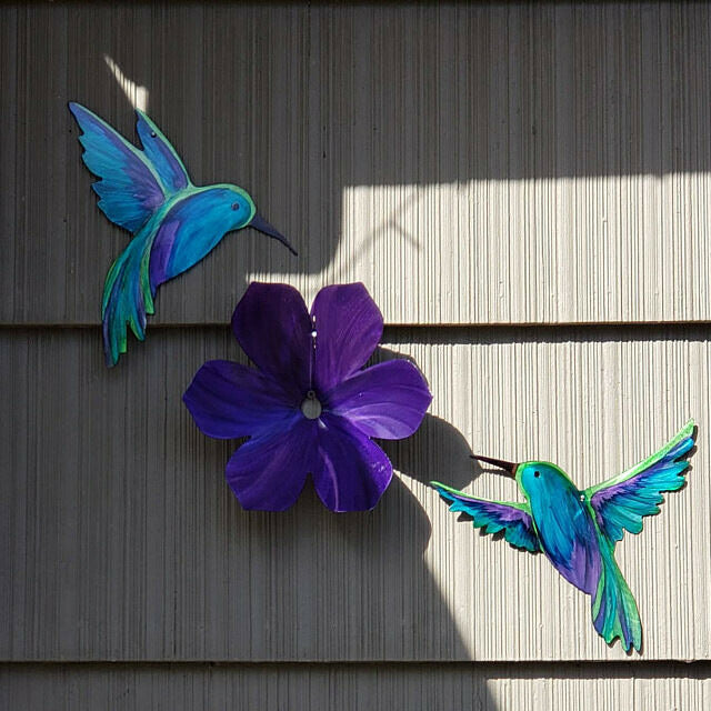 Explosive Set Of Hummingbirds And Three-dimensional Metal Floral Art